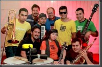 /album/fotogaleria-jueves-15-de-diciembre-banda-pepito-paga-doble-en-evento-de-empresa-ades-ltda-en-san-bernardo/pepito-paga-doble-2012-2-jpg2/